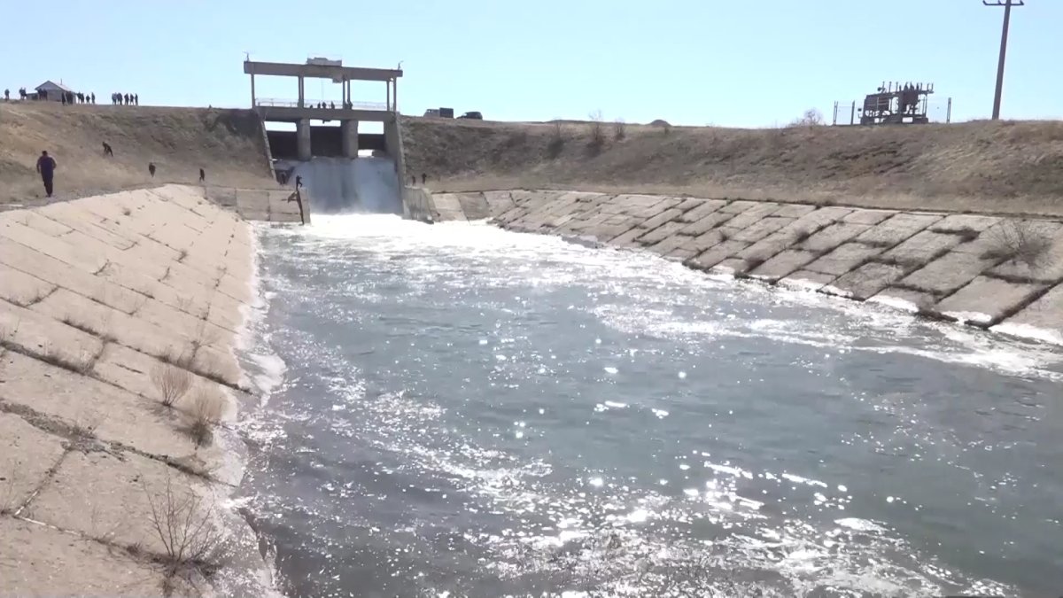 Ертіс өзені тартылып барады