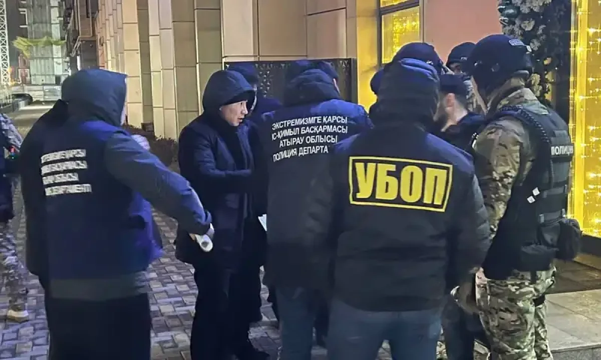 Кәсіпкерден 7 млн теңге бопсалаған күдіктілер ұсталды