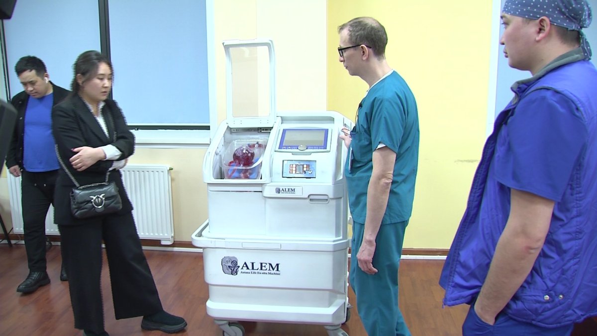 Казахстанские врачи разработали оборудование для продолжительного хранения донорских органов