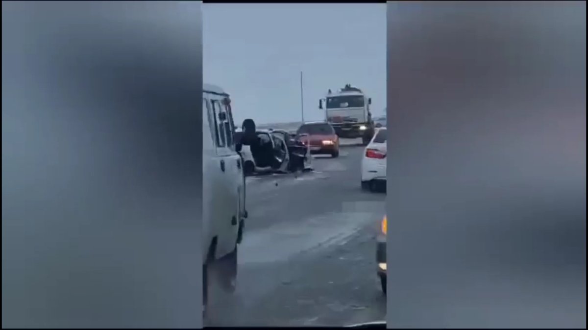 Түркістан облысында екі көлік соқтығысып, үш адам қаза тапты