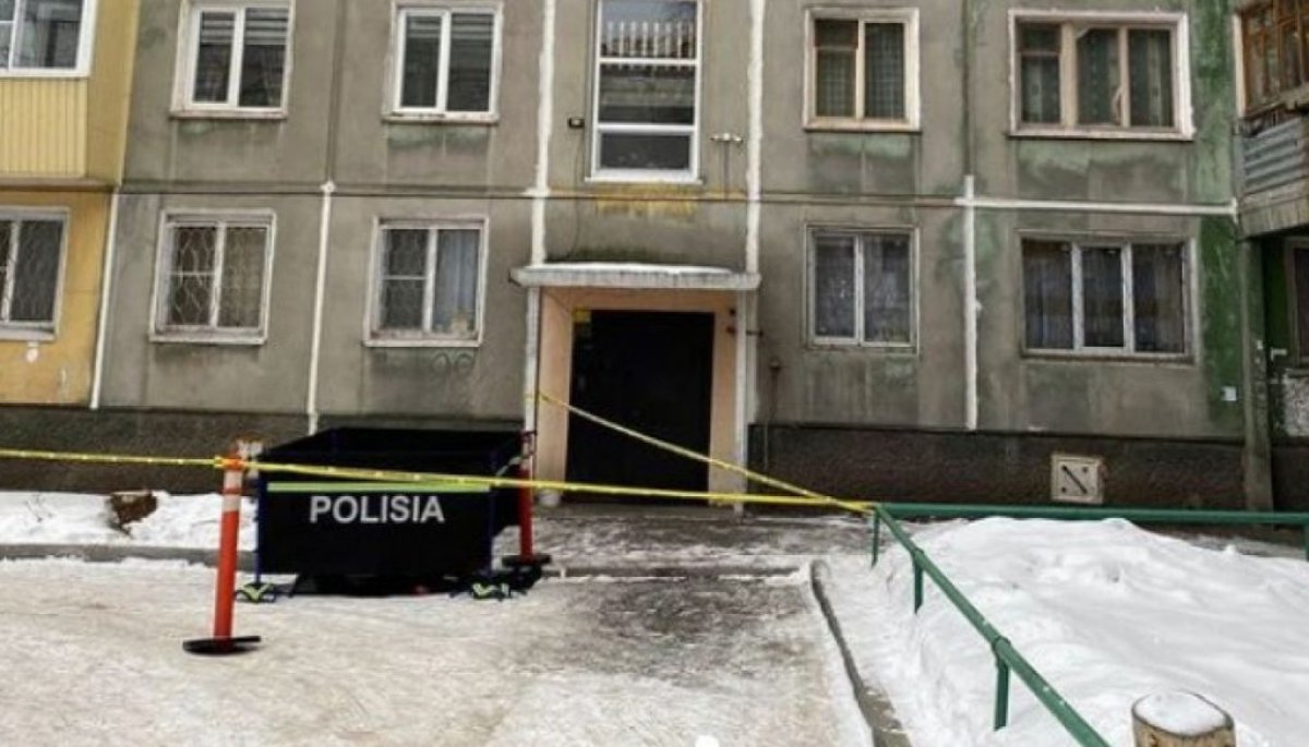 Өскеменде үйдің кіреберісінде ер адамды атып кетті