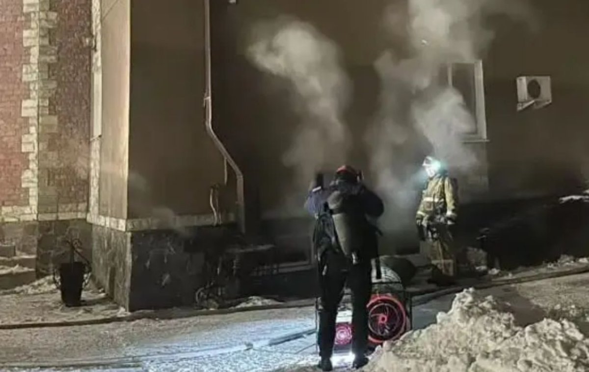 Өскеменде монша өртенді