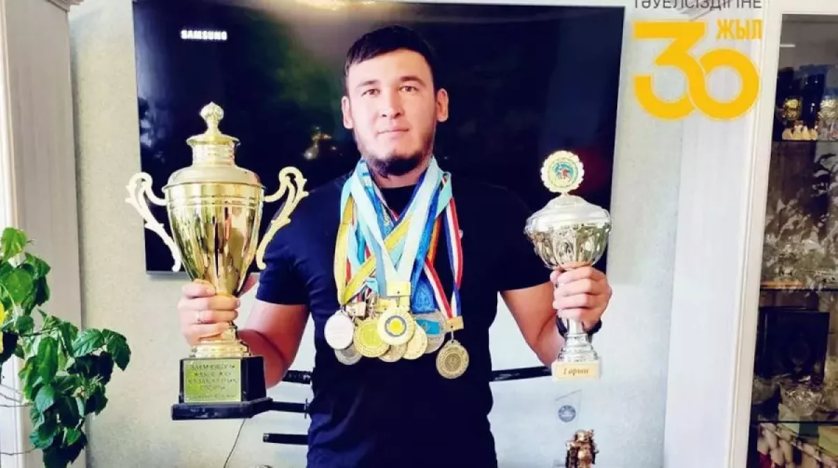 Өскеменде үйдің кірберісінде өлі табылған ер адам танымал спортшы болып шықты