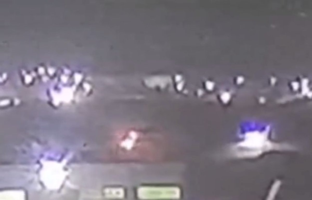 Момент падения автобуса под землю в Майкаинском руднике попал на видео