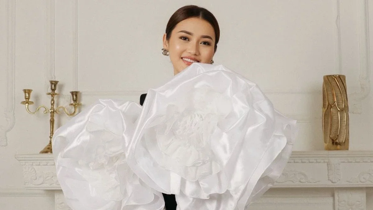 «Ренжімеңіздер». Ерке Есмахан ел күтпеген жаңалығын бөлісті