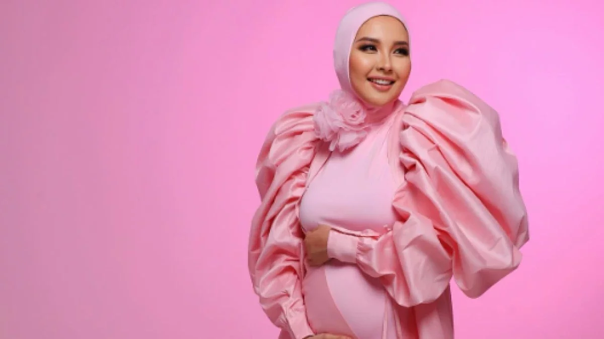 Танымал әнші Айдана Меденова сәбилі болды