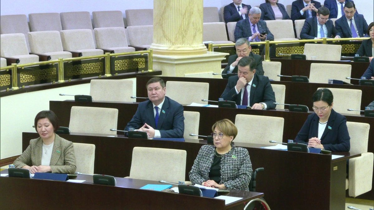 "Еңбек озаттарын Наурыз мерекесінде марапаттау қажет", – сенатор