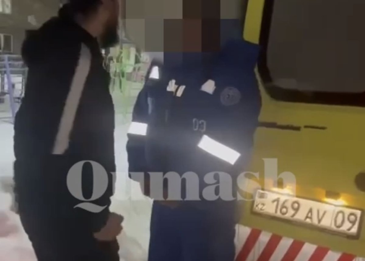Нападение на сотрудника карагандинской скорой помощи расследует полиция
