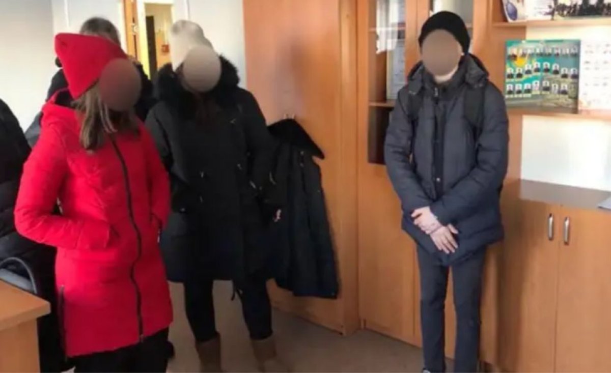 Семейде терроризм туралы жалған хабар берген екі жасөспірімнің ата-анасы да айыппұл арқалады
