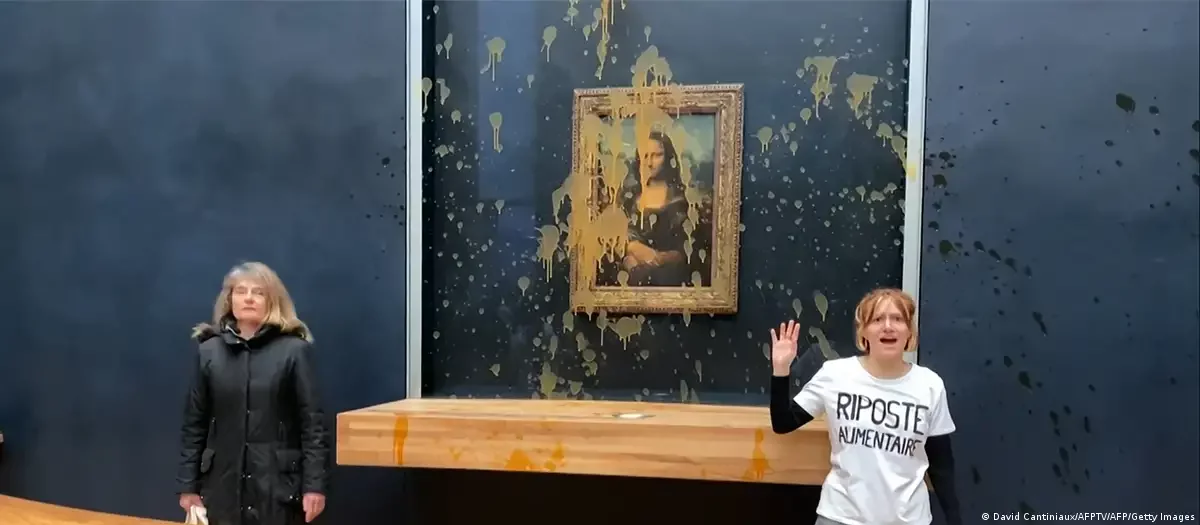 «Мона Лиза» суретінің үстіне сорпа төкті