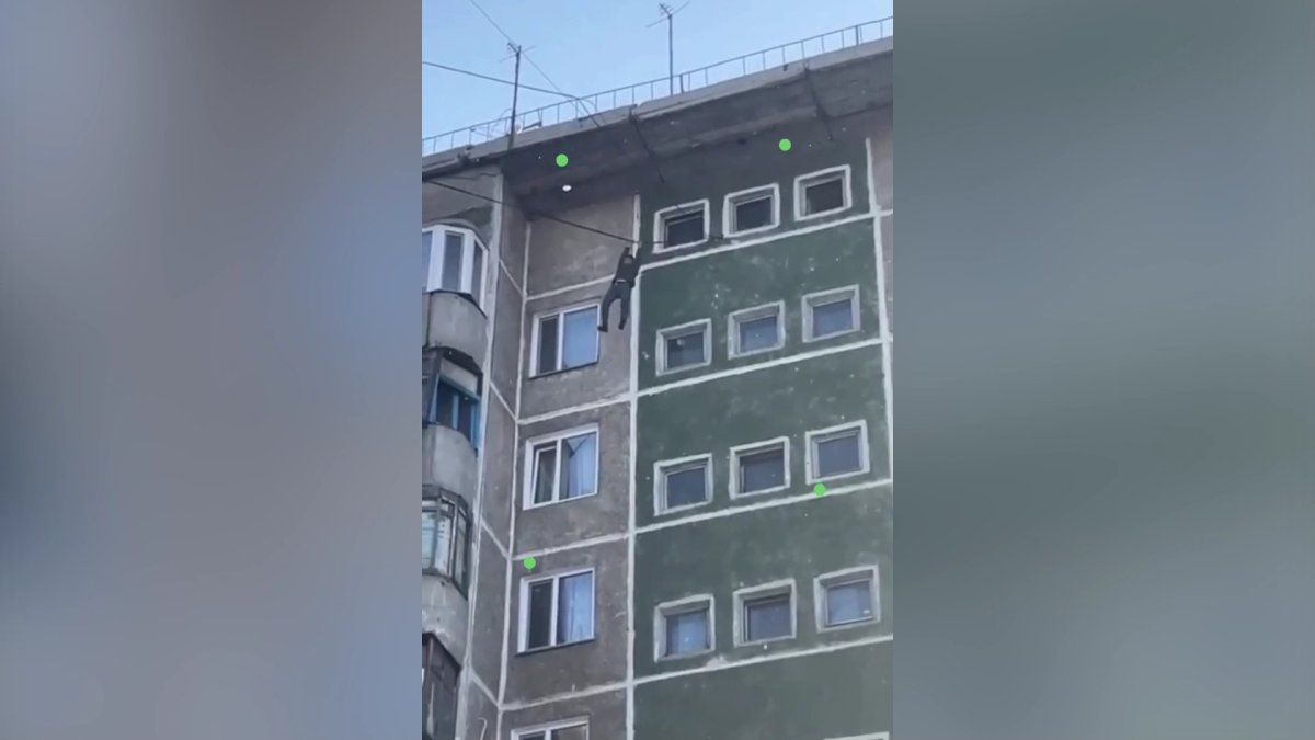 Павлодарда 48 жастағы тұрғын оныншы қабаттан құлап, мерт болды