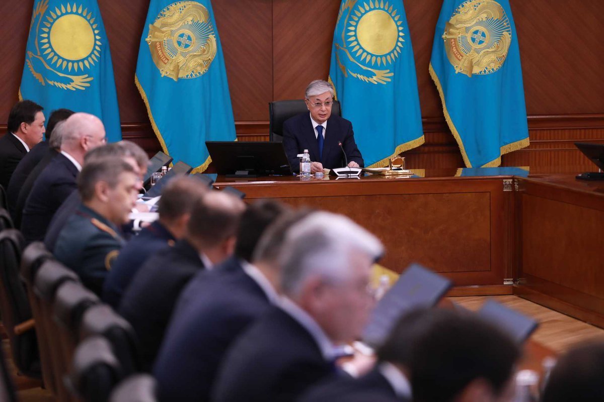 Президент анонсировал расширенное заседание Правительства