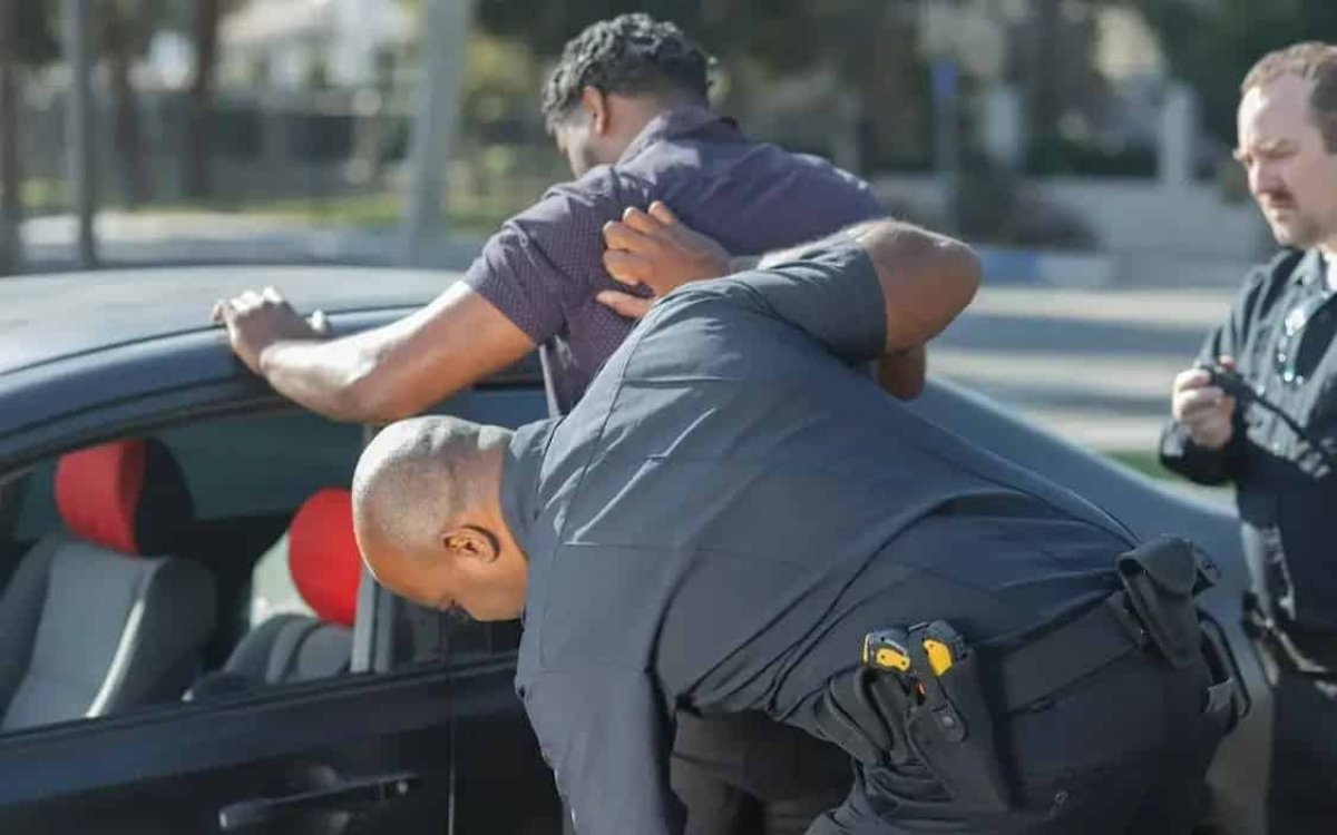 Алты адамды атып өлтірді