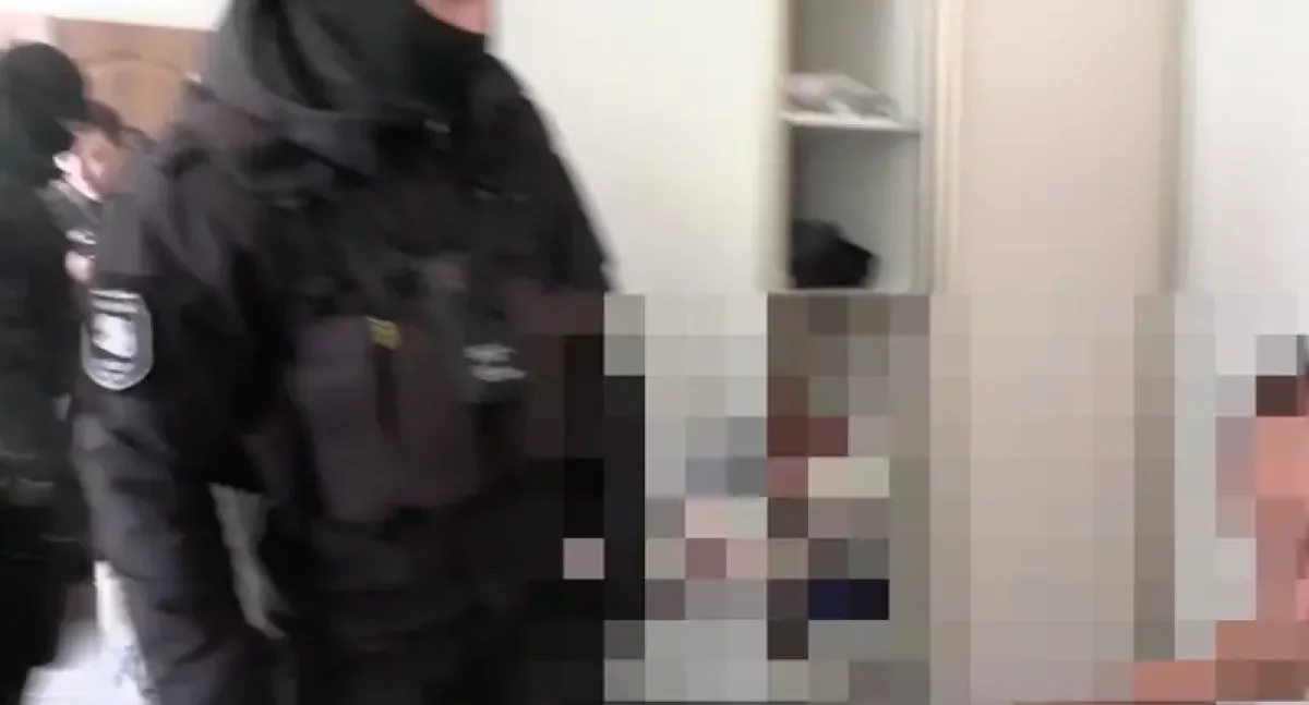 Жезөкшелікпен айналысуға мәжбүрлеген