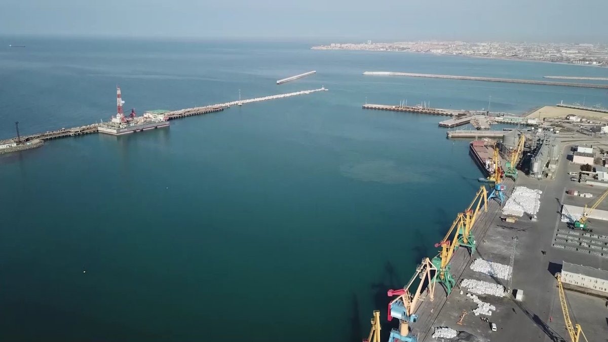 Казахстан начал экспортировать нефть в Германию