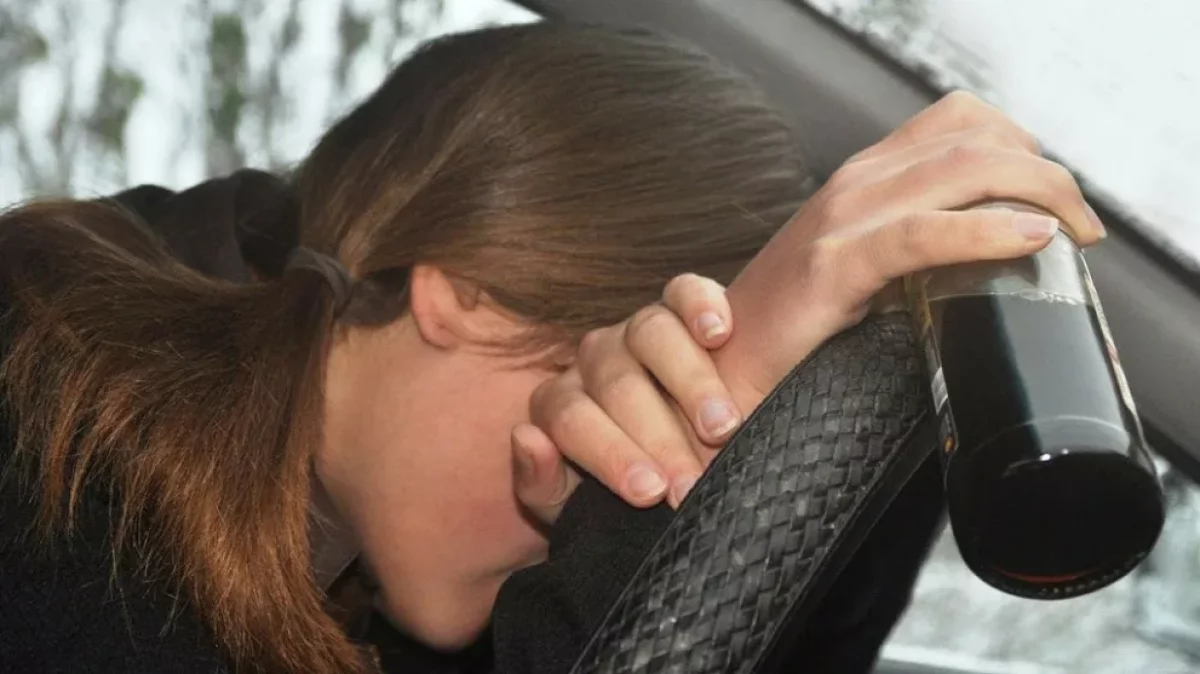 Мать троих детей отправили за решетку за пьяную езду в Актобе