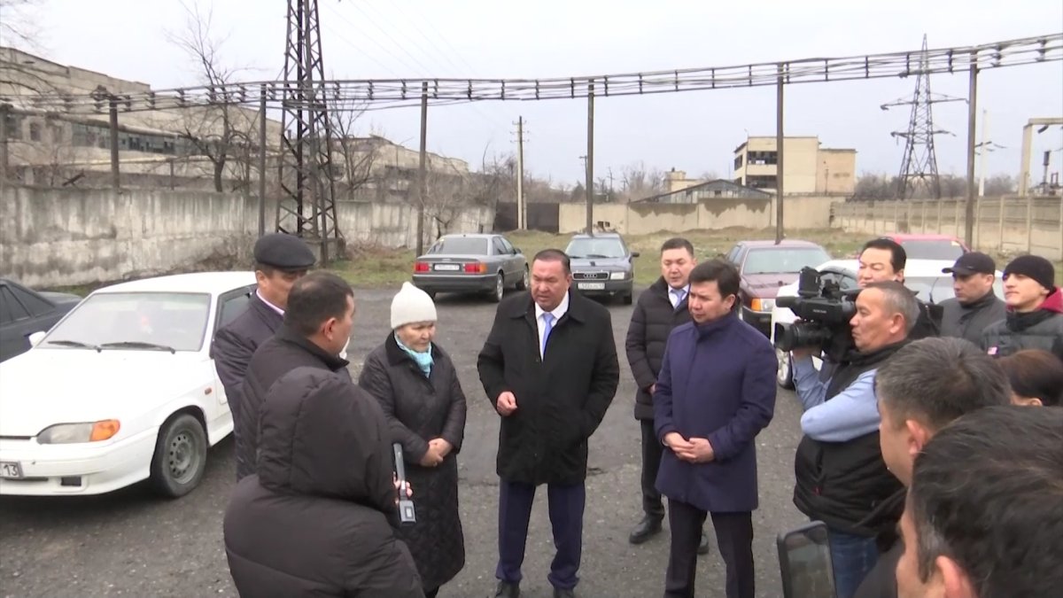 Жители Кентау замерзают в своих квартирах