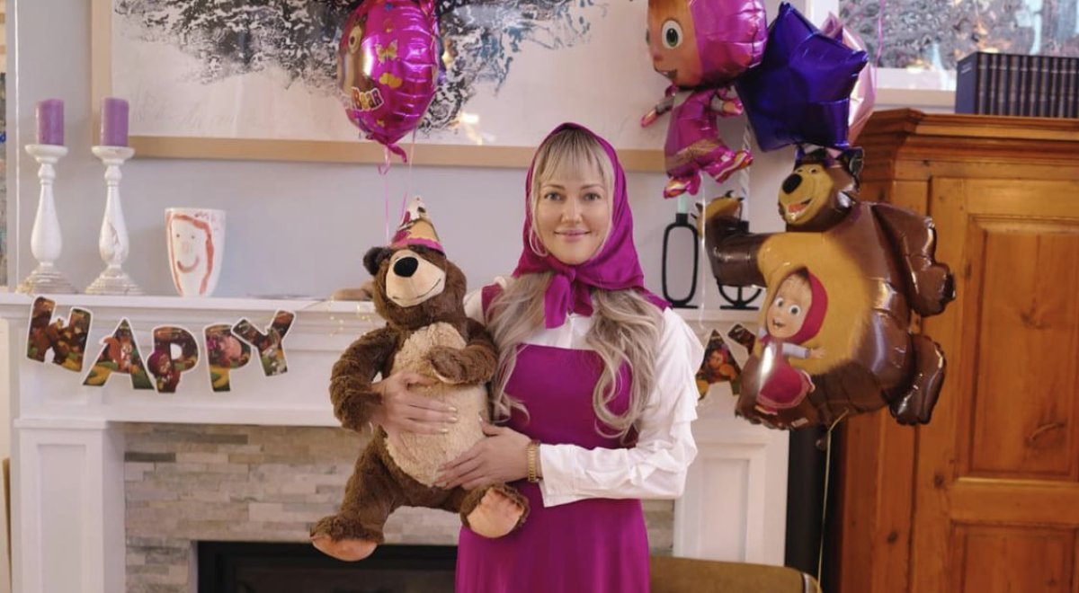 Звезда «Великолепного века» провела вечеринку в стиле «Маши и медведя»
