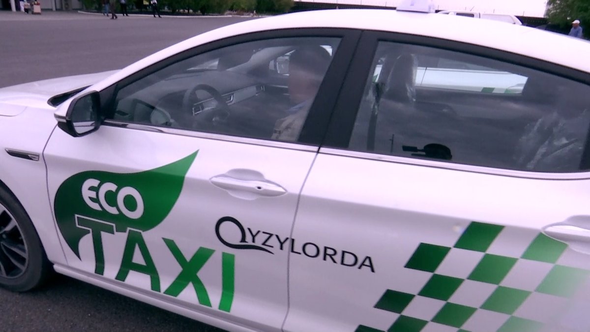 Қызылордада тоқпен жүретін көліктер жолаушы тасмалдауда