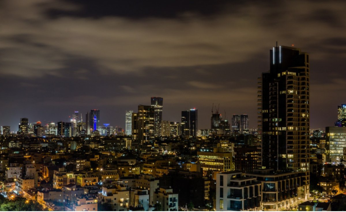 Неизвестные открыли стрельбу по прохожим в Тель-Авиве: 4 человека погибли