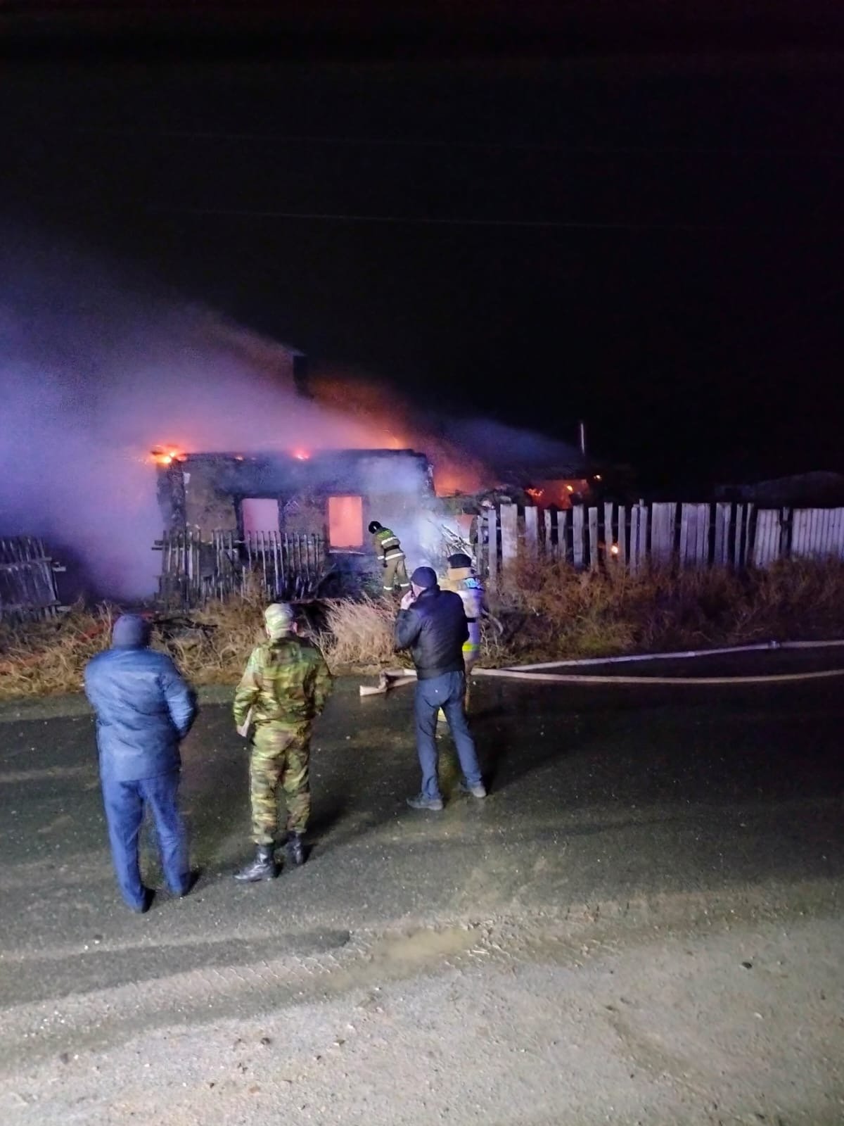 Үлкендер жоқ кезде үйден өрт шығып, 5 бала көз жұмды