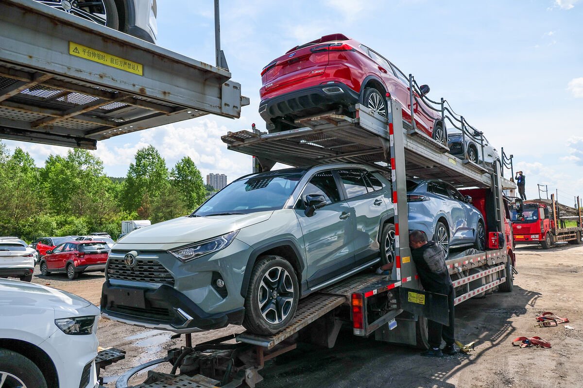 Ввезенные по «казахстанской схеме» иномарки массово изымают у россиян