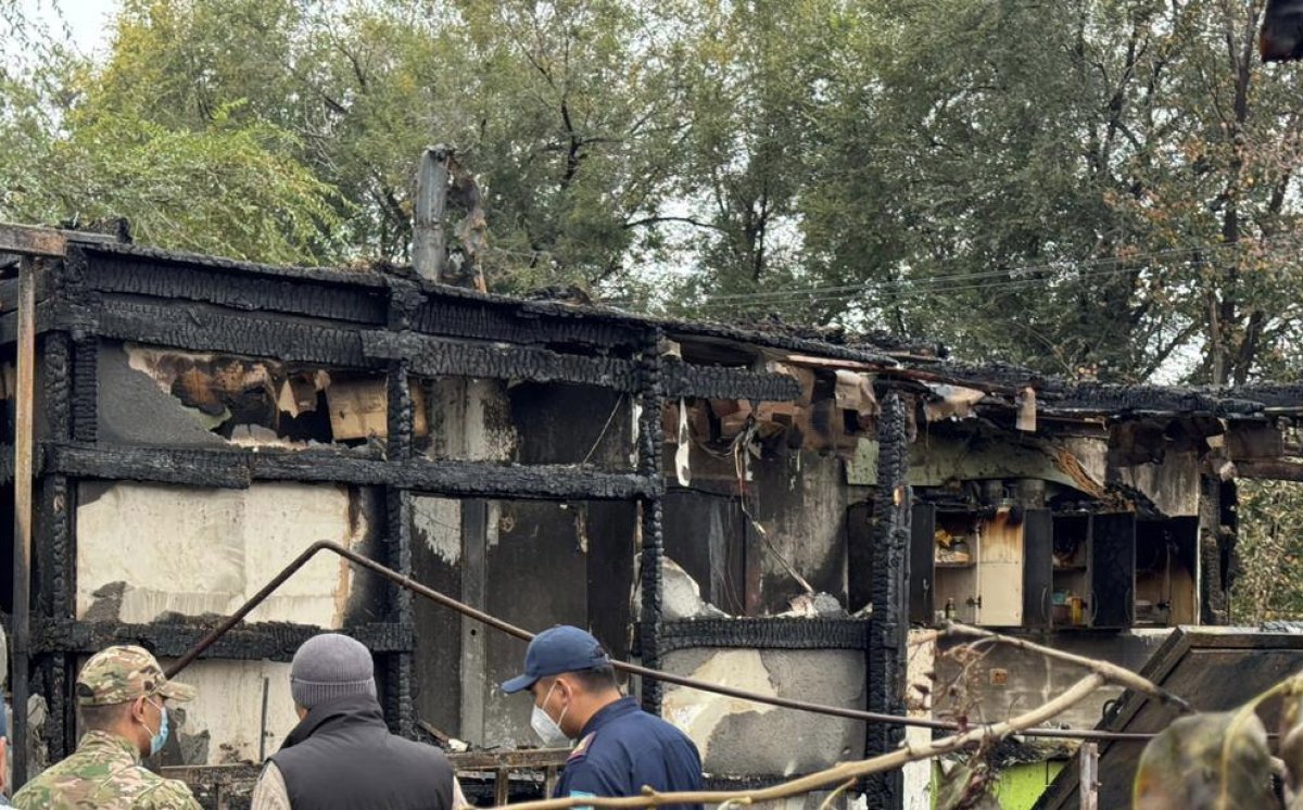 Семье убитого в Талгаре Шерзата Болата помогут восстановить сгоревший дом