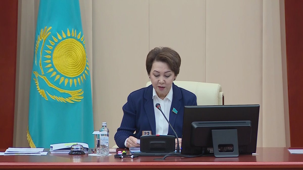 "Студенттердің 20 проценті ғана өз мамандығы бойынша жұмыс істейді", - депутат