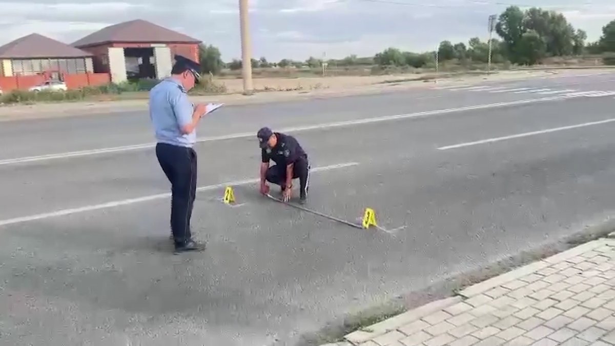 Ақтөбеде  анасы мен баласын көлікпен қағып кеткен жігіт 2 жылға сотталды