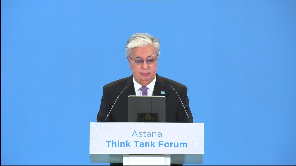 Президент Ресей мен Украина арасындағы қақтығысты келіссөздер арқылы шешуді ұсынды