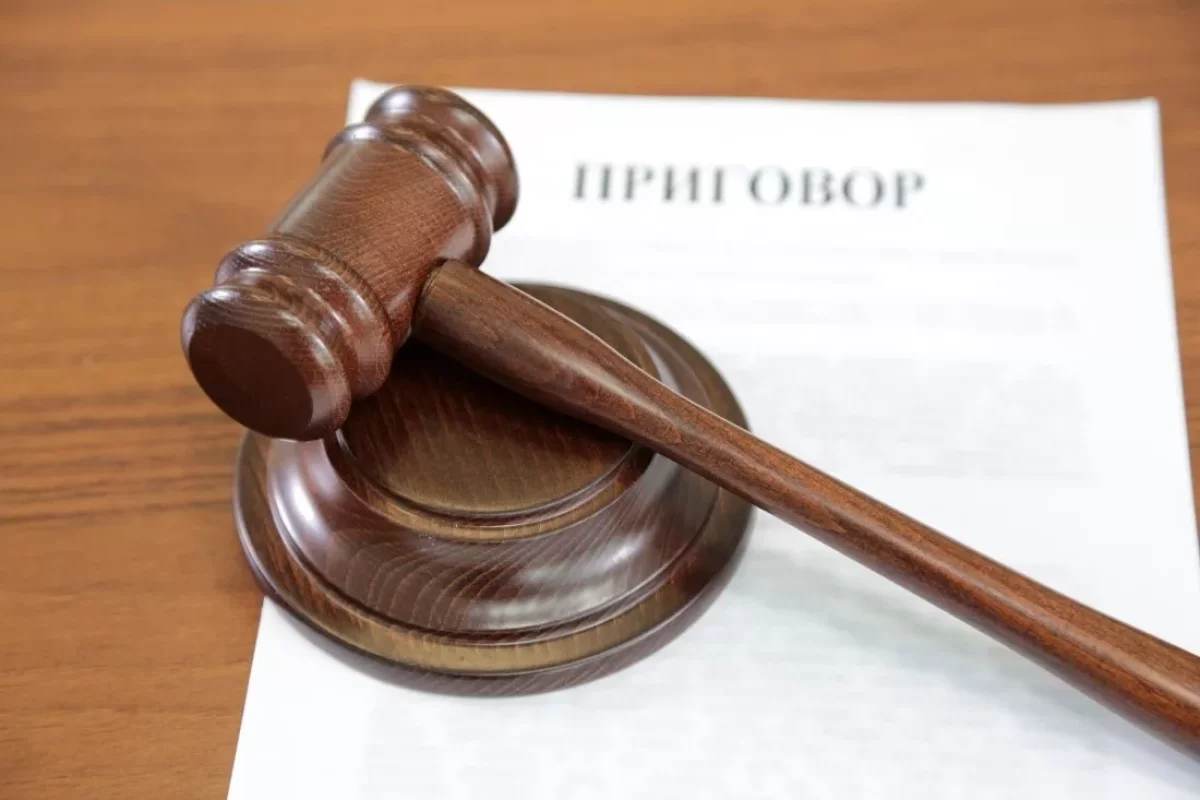 За пытки осудили карагандинского оперативника