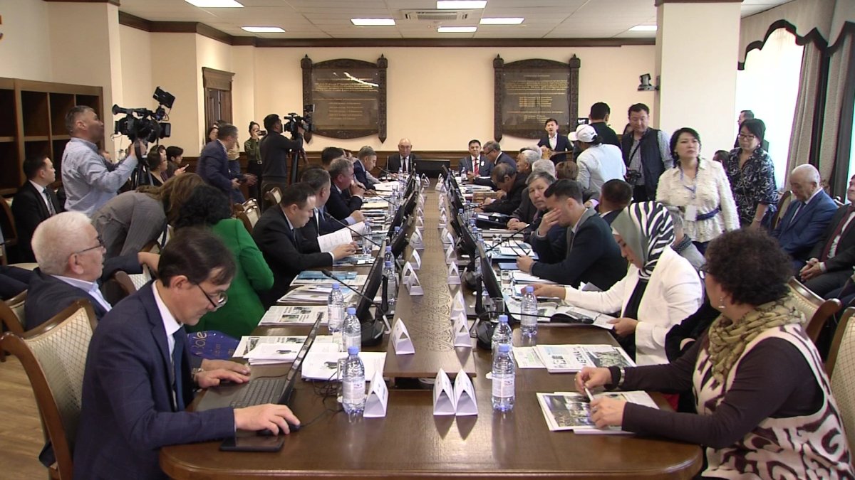 "Алаштанудың өзекті мәселелері: ғылыми зерттеудің әлемдік, отандық арналары"  атты ғылыми-тәжірибелік конференция өтті