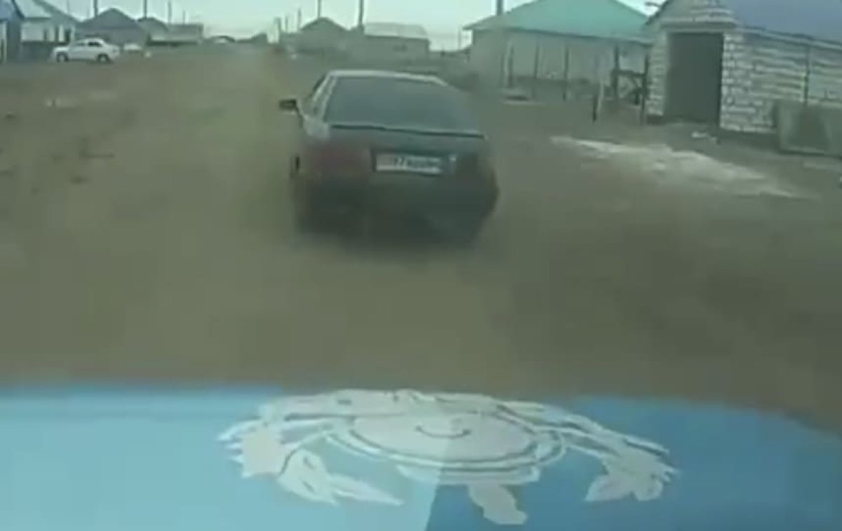 Полицейские устроили погоню за актюбинским любителем пьяной езды (ВИДЕО)