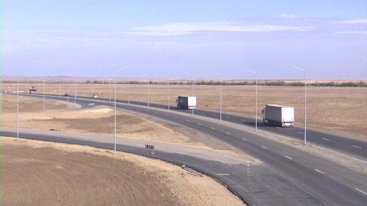 Жылдар бойы жыр болған Атырау-Астрахань тас жолы жыл аяғына дейін пайдалануға  беріледі