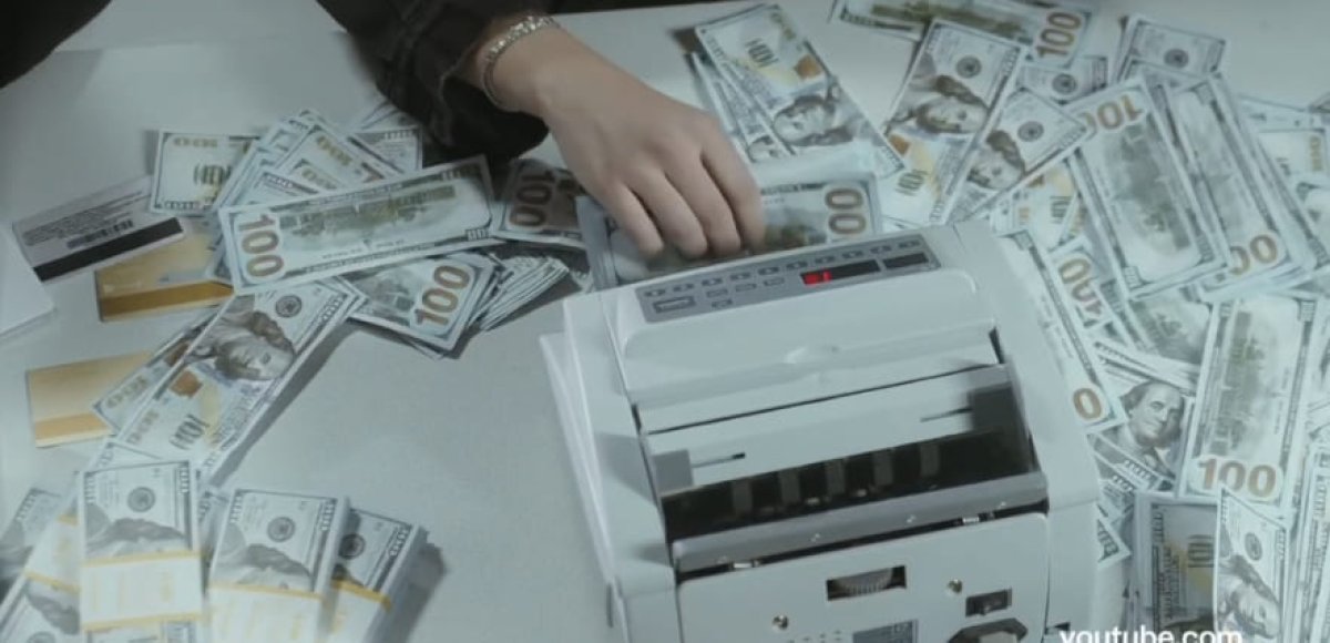 Тысячи казахстанцев стали соучастниками наркоторговцев через банковские карты, - АФМ