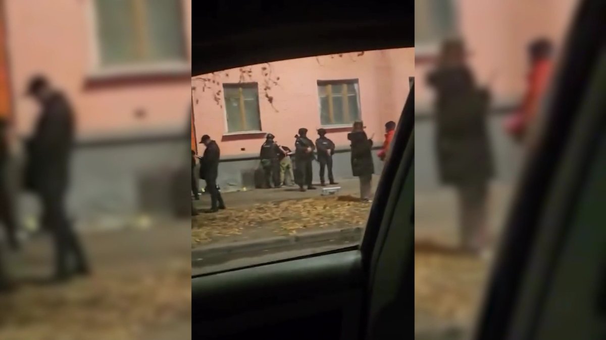 Закрылся в магазине с разбитой бутылкой: жителю Усть-Каменогорска грозит срок за пьяный дебош