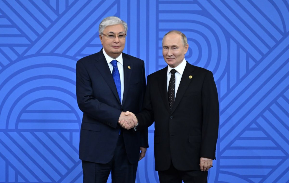 Тоқаев Владимир Путинмен кездесті