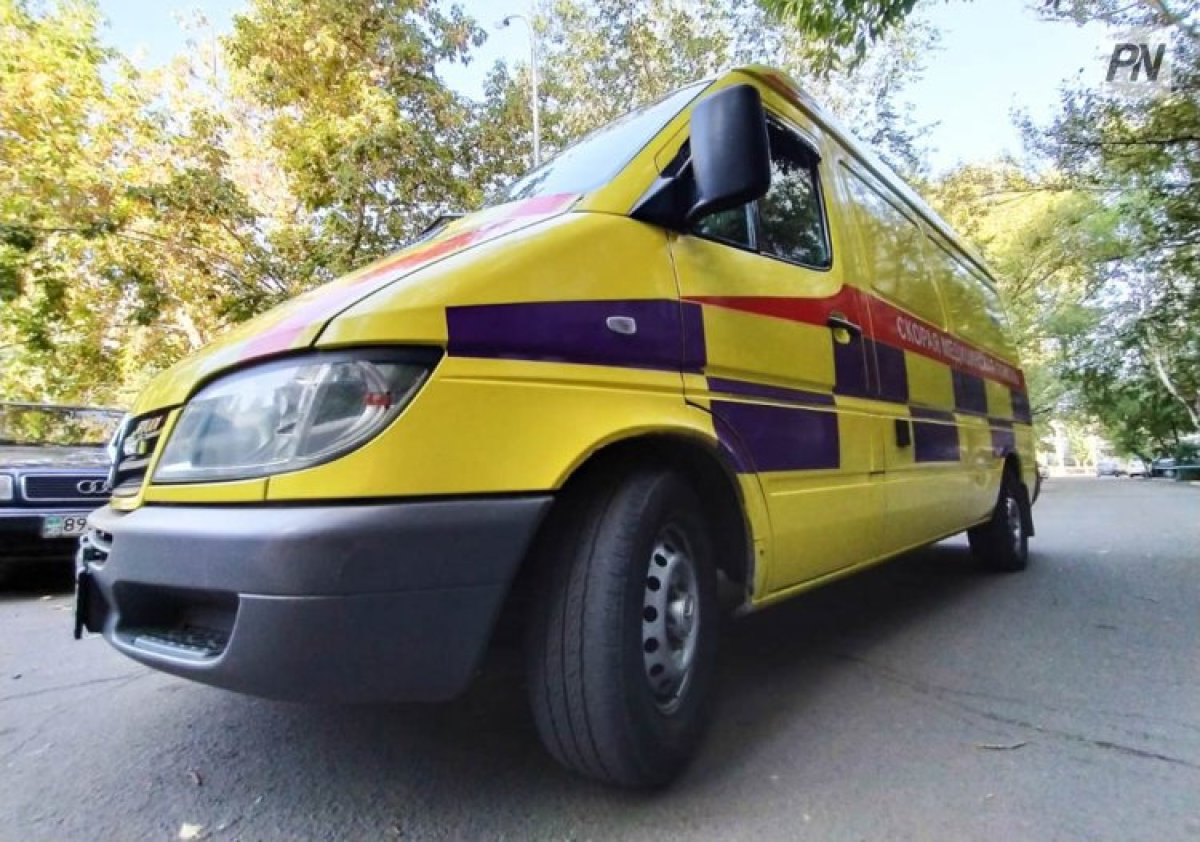 Павлодарлық көшеде жедел жәрдем көлігінің қатысуымен жол-көлік оқиғасы болды