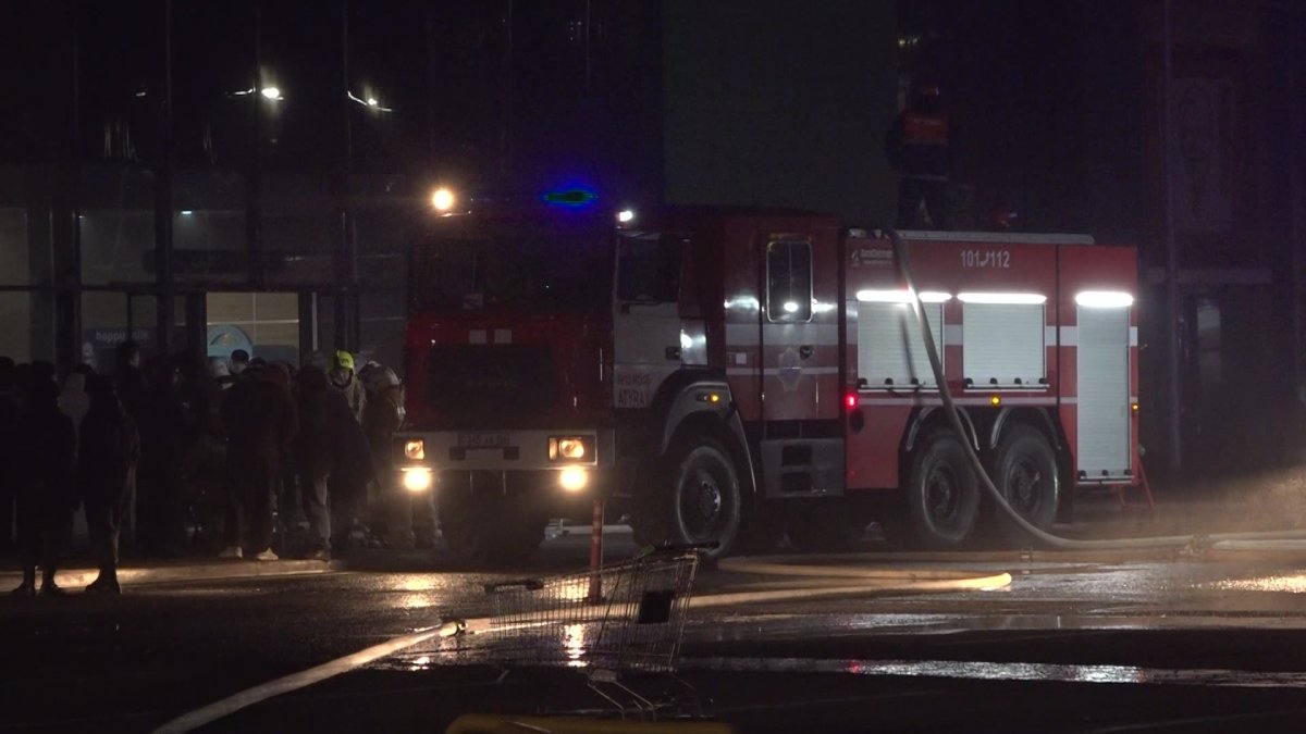 Атырауда ірі сауда орталығының 1 мың шаршы метрі өртке оранды