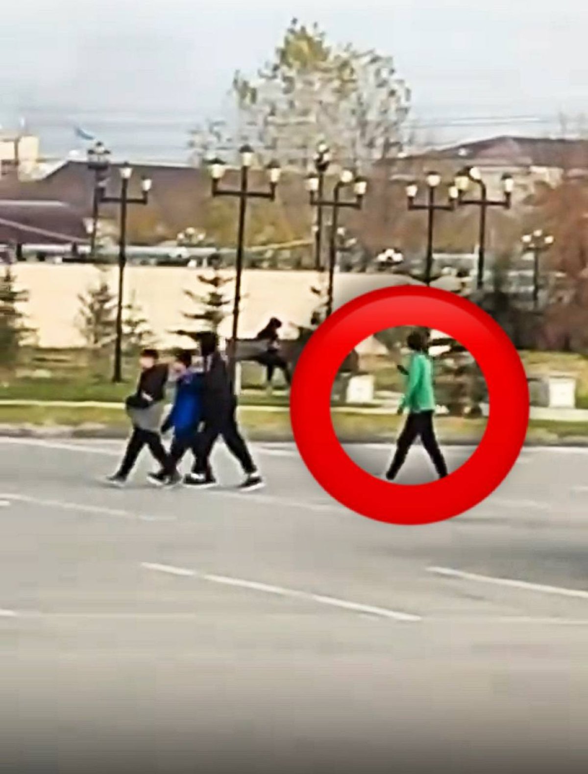 За приставания к замужней женщине подростком из Семея занялась полиция