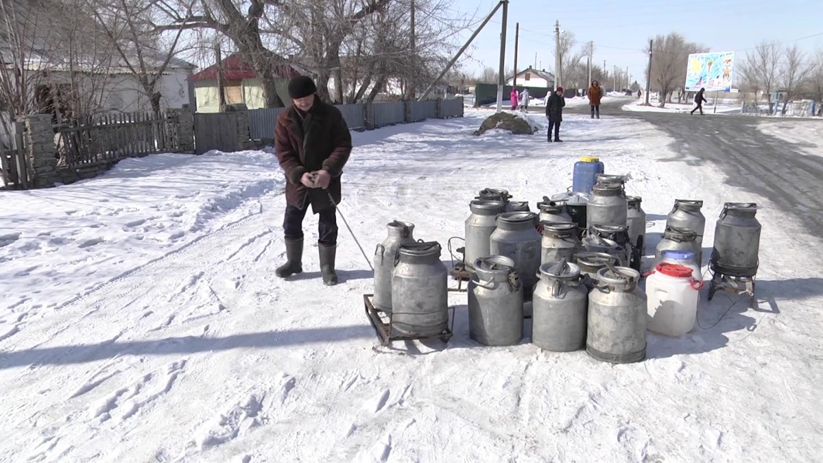 «Әлі күнге дейін арбамен су тасып ішіп отырғандар бар»,- Е. Бейсенбаев