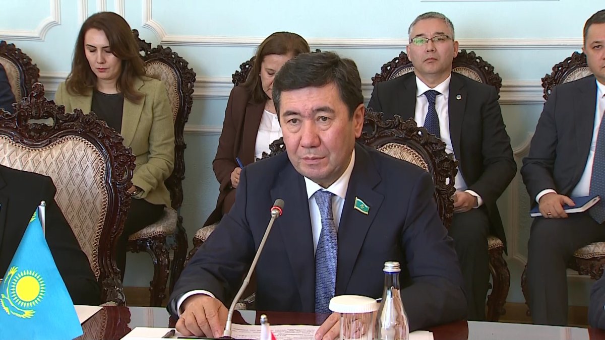 Қазақстан мен Қырғызстанның Парламентаралық кеңесінің екінші отырысы өтті