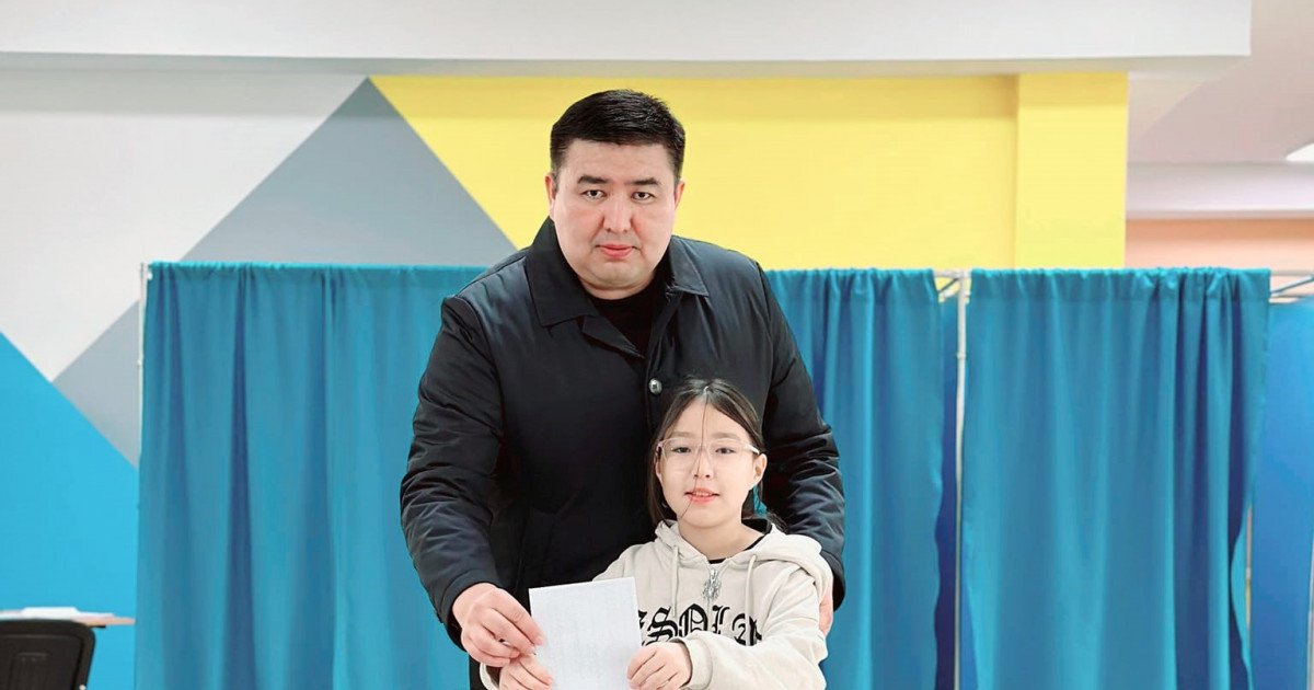 Мәжіліс депутаты Елнұр Бейсенбаев референдумда дауыс берді