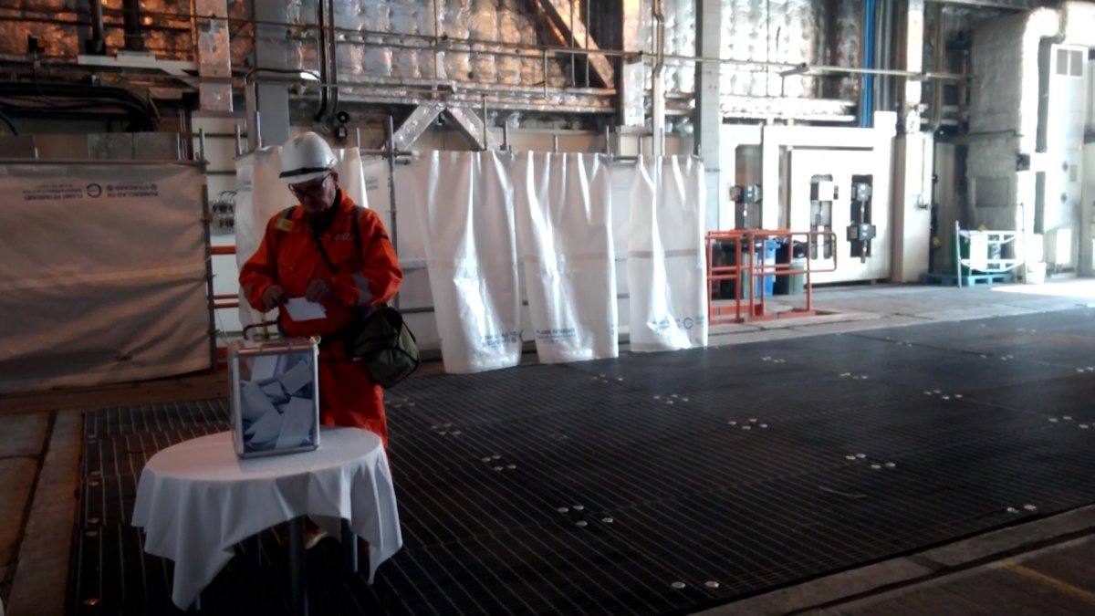 Атырау облысында ауысымдық әдіспен жұмыс істейтін мұнайшылар дауыс берді