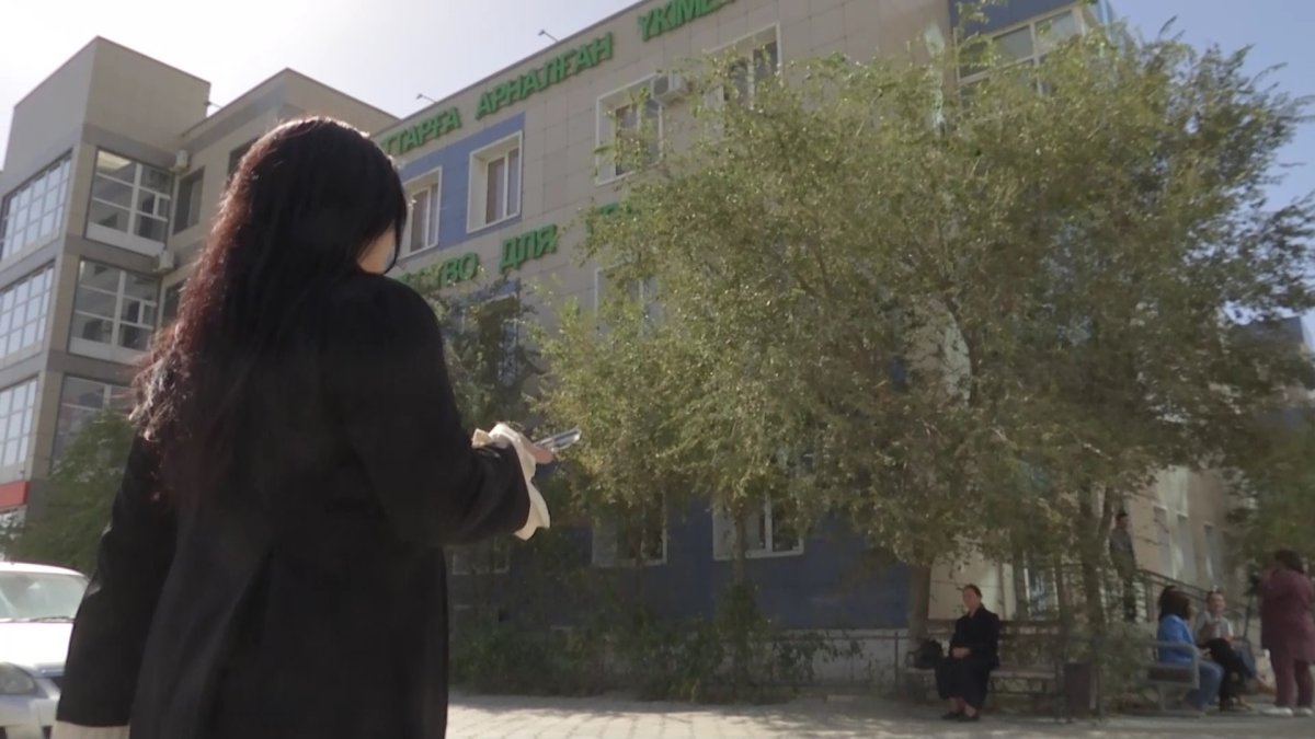 «Подам в суд на миграцию», - жительница Актау неожиданно узнала, что не является гражданкой Казахстана