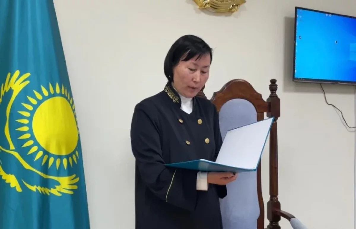 Убившему родную мать подростку вынесли приговор в ЗКО