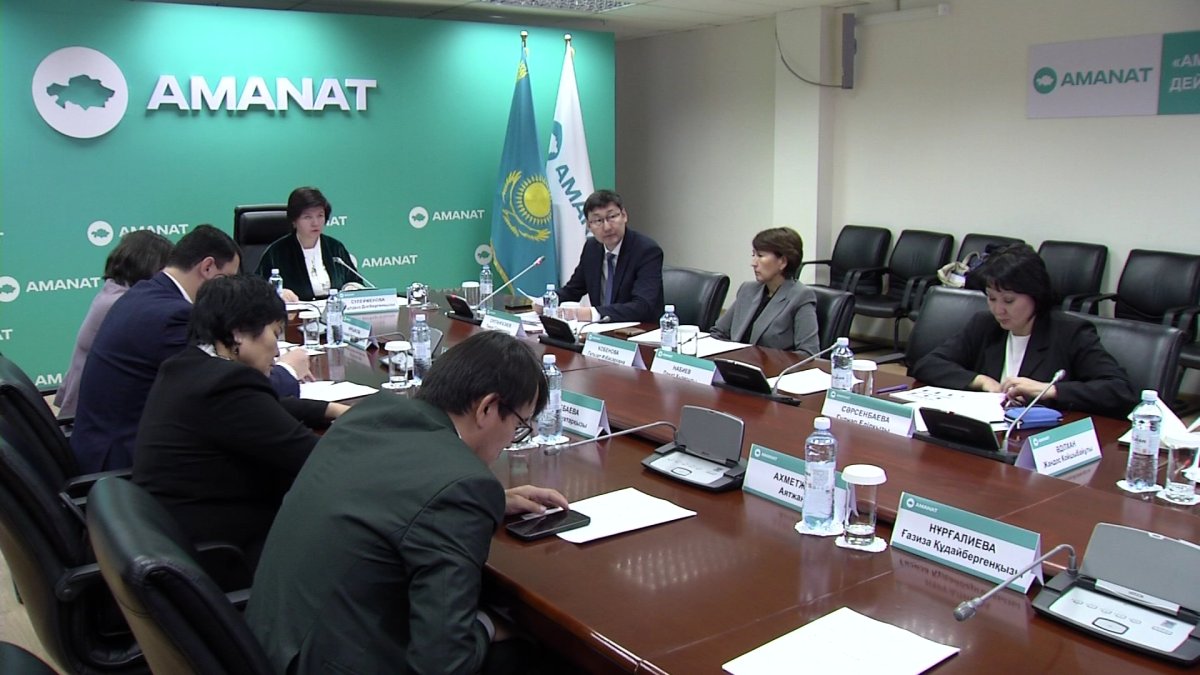 "Ауылдарда дәрігер тапшылығы реттеледі" , - бірінші вице-министр