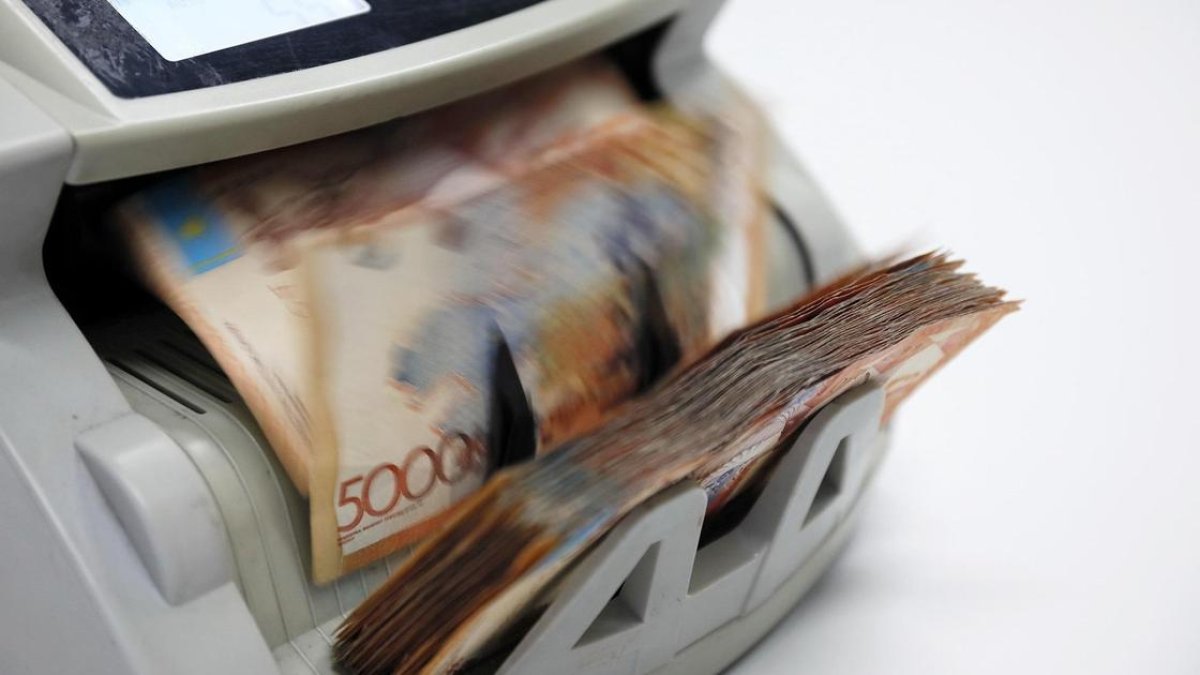 Суд взыскал с частного судебного исполнителя 50 миллионов тенге