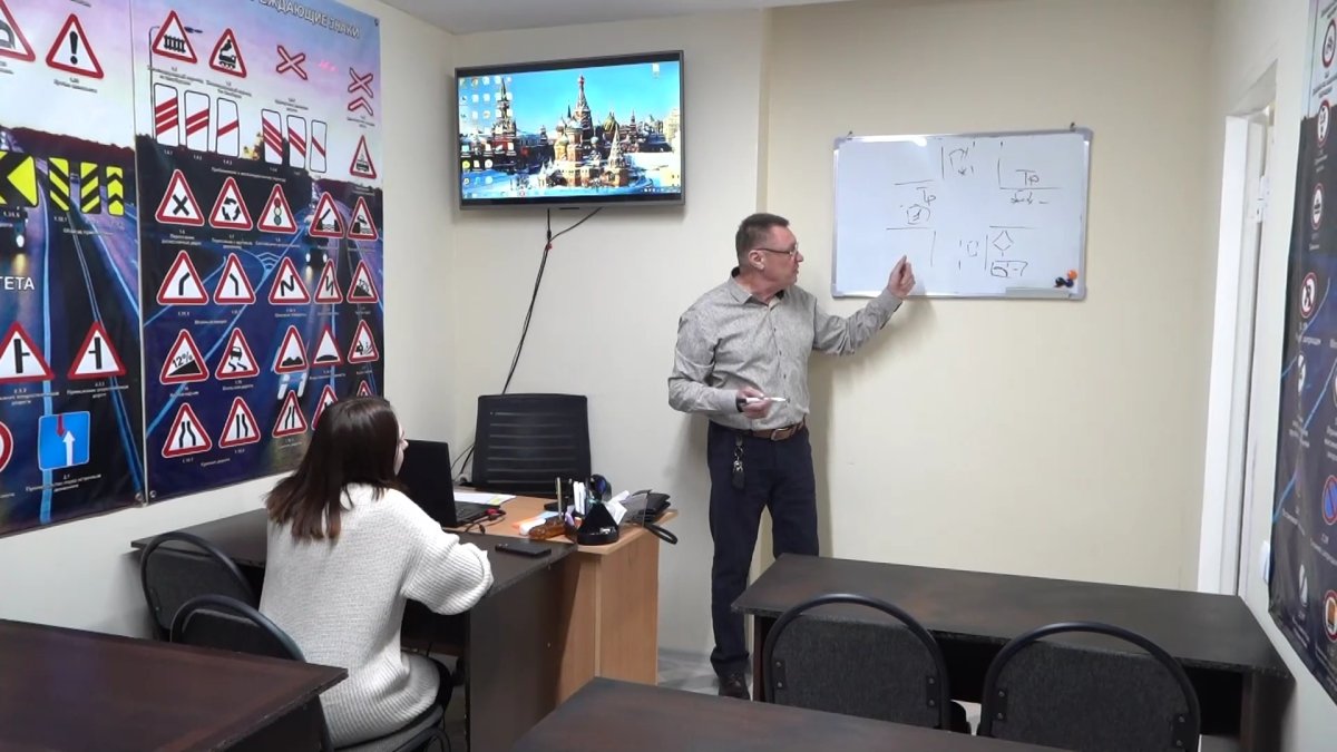 Сертификаты об окончании автошкол переводят в электронный формат: владельцы автошкол возмущены новшеством