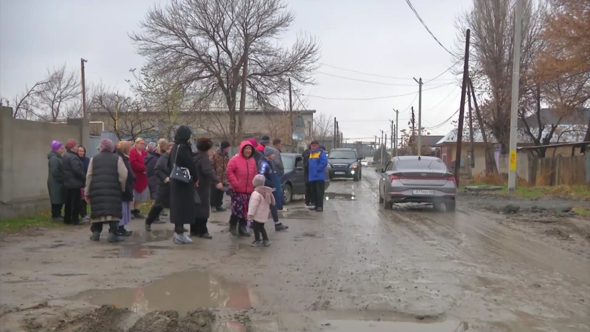 Таразда тіршілік нәрінен тарыққан тұрғындар қыстан қалай шығарын білмей дал
